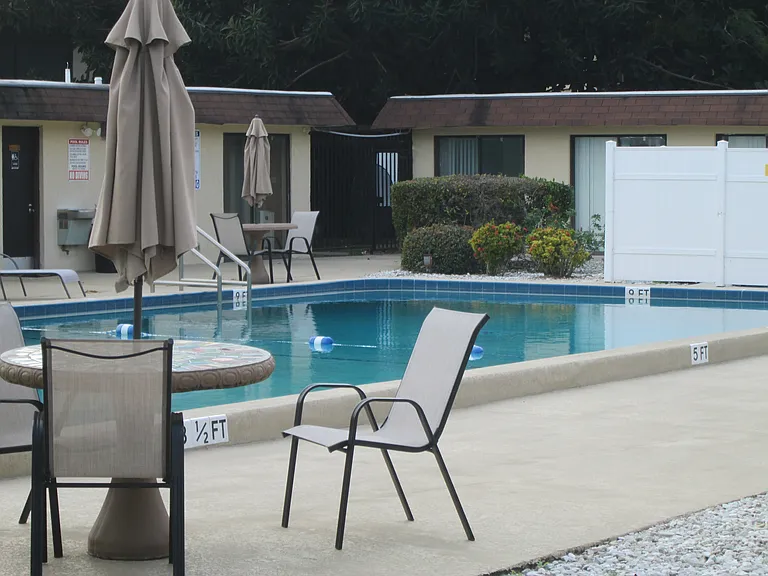 205 Palmetto Ave #102 — Photo 32