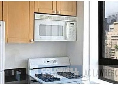 2nd image of 115 E 34th St #2110