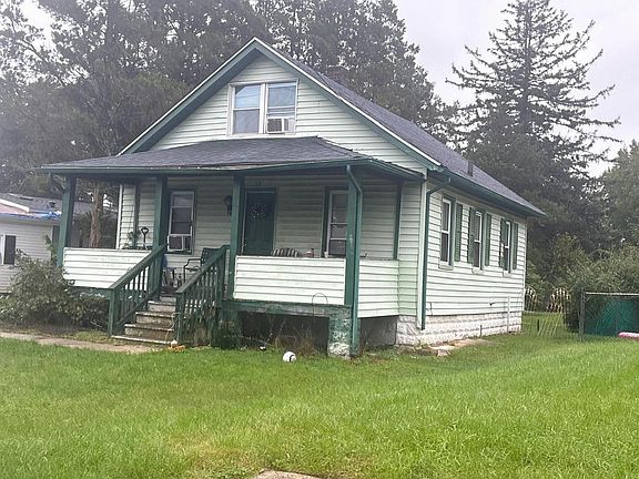 2nd image of 719 Church St