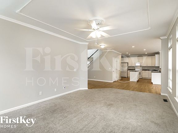 4th image of 4221 Silver Streak Dr