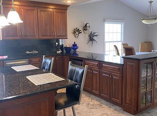 2 Brantley Ct, Taylorville, IL 62568