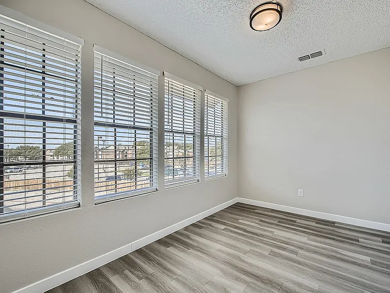 Rise Spring Pointe — Photo 47