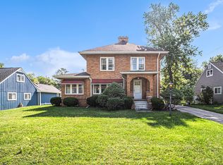 2551 Elmwood Ave, Ann Arbor, MI 48104