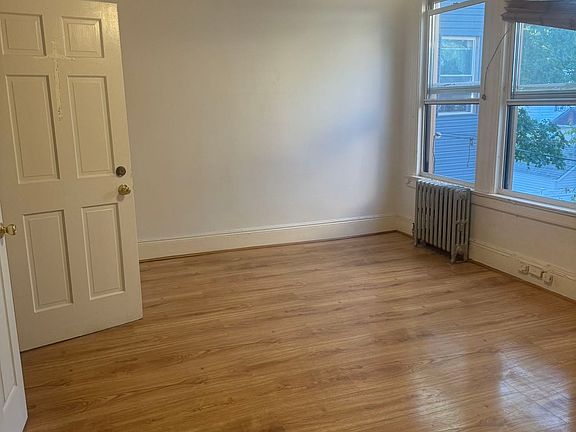 4th image of 10715 Atlantic Ave Floor 2