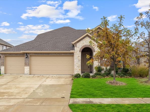 868 Layla Dr, Fate, TX 75087