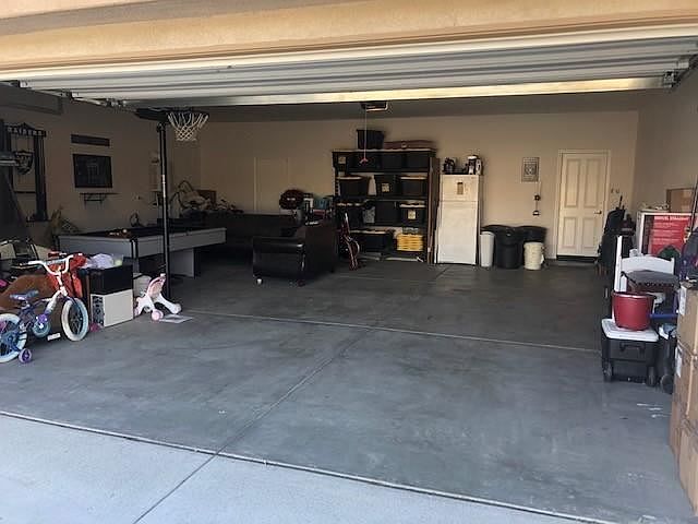 2nd image of 84305 Volare Ave