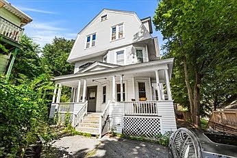 2nd image of 2 Montague St #1