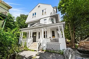 2 Montague St #1 — Photo 2