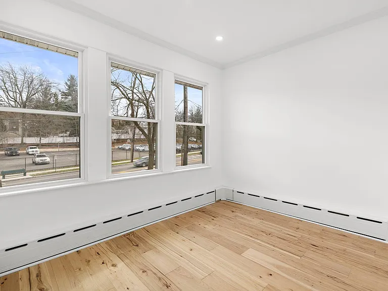 276 Broad Ave #2 — Photo 16