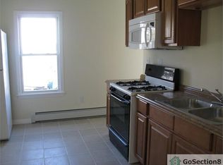106 Congress St, Lowell, MA 01852