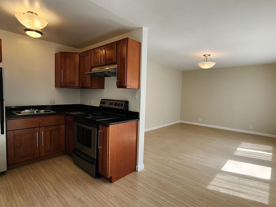 1st image of 1400 Castro St APT 3