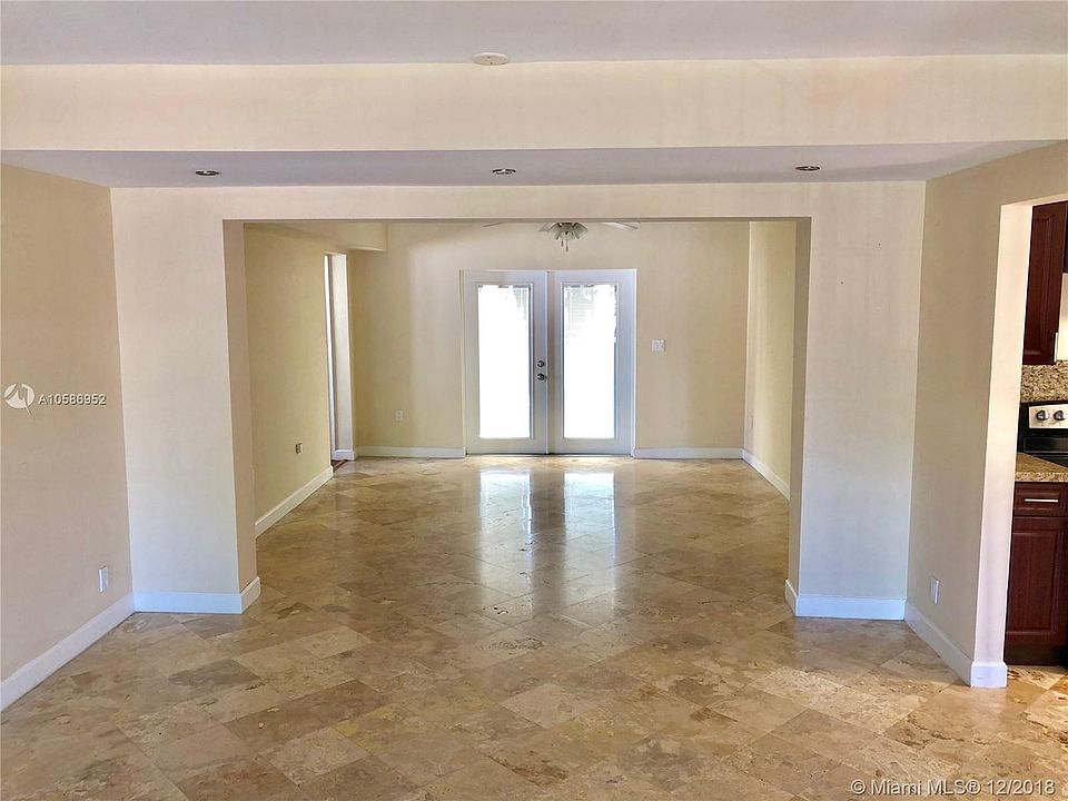 2nd image of 44 NE 50th St