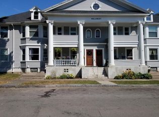 8 Wellesley St, Rochester, NY 14607