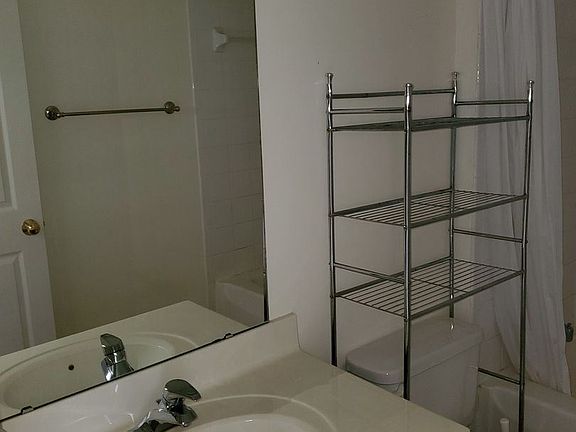 4th image of 10651 Hill Point Ct