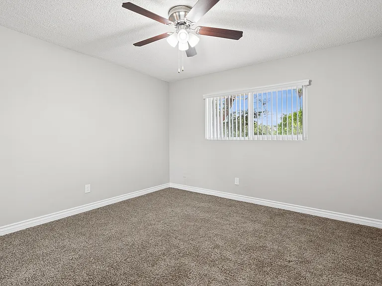 Town Center Apartments — Photo 23