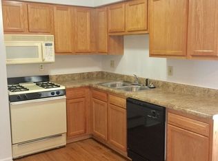 613 Flint Rd APT 3, Brighton, MI 48116