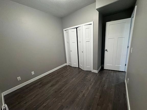 2nd image of 535 Manek Rd