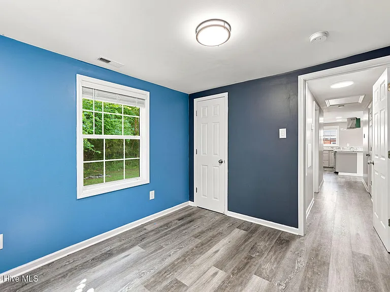 3065 State Highway 55 W — Photo 20