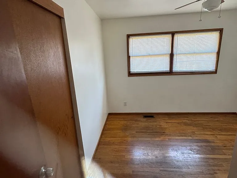 5530 SE 99th Ave — Photo 32