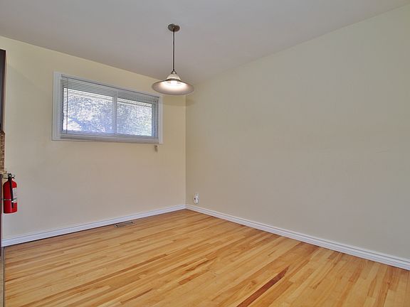 5th image of 1126 Gateway Rd #1