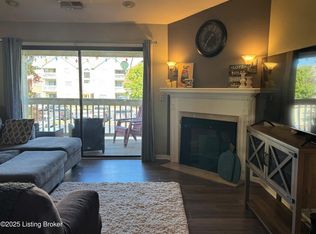 8404 Ambrosse Ln UNIT 207, Louisville, KY 40299