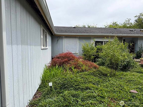2nd image of 244 N Dubois Road