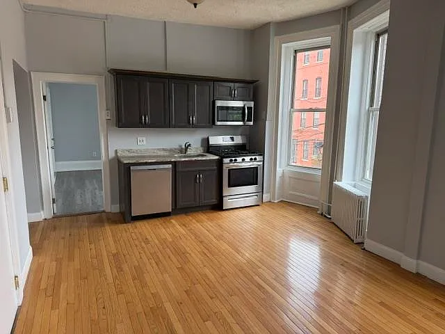 125 Palisade Ave #2 — Photo 2
