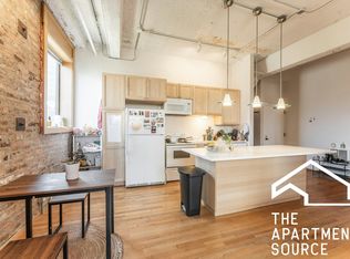 345 N Canal St #3O4, Chicago, IL 60606