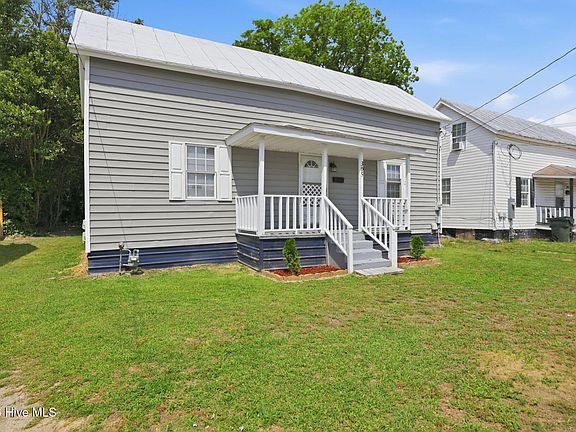 3rd image of 305 S Mcdaniel Street