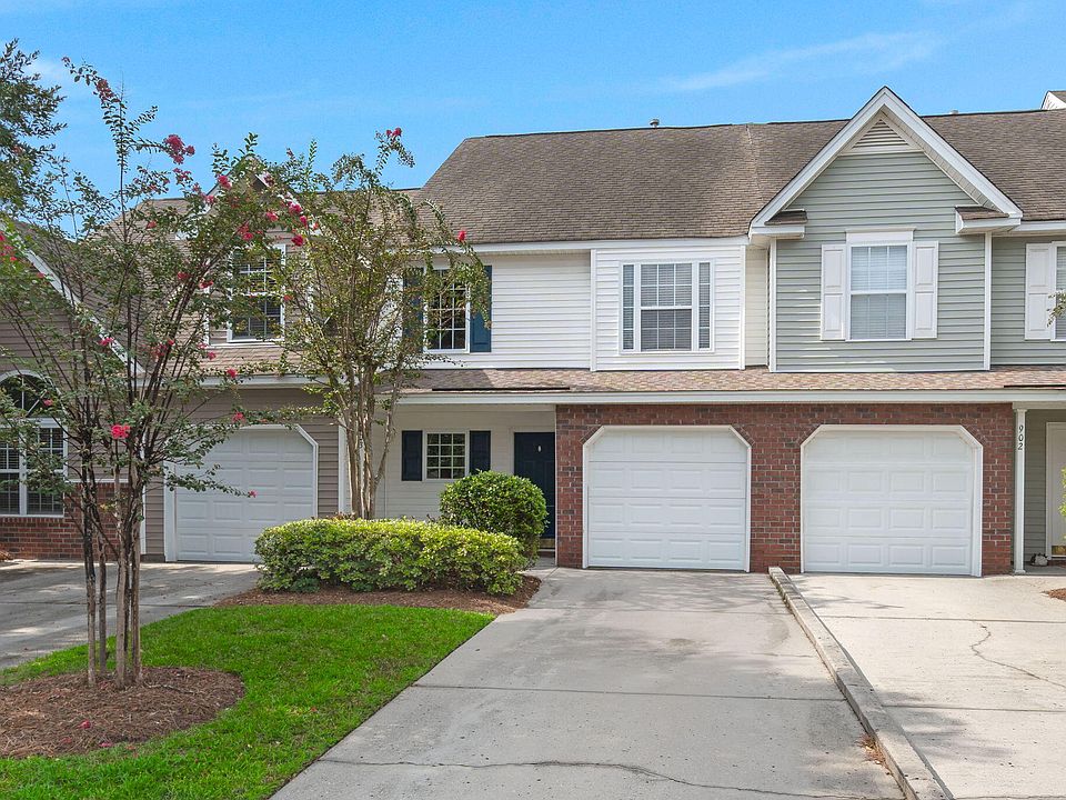 1st image of 903 Yellow Hawthorn Cir
