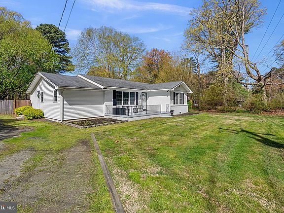 2nd image of 604 Perrys Corner Rd