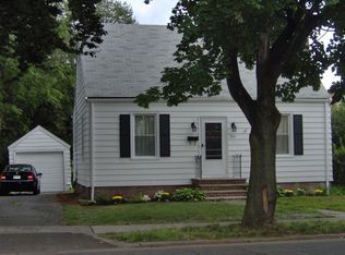 361 Circular Ave, Hamden, CT 06514