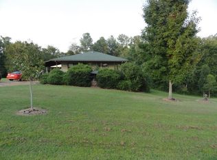 704 Beasley Rd, Hardin, KY 42048