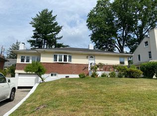 114 Horace Harding Blvd, Great Neck, NY 11020