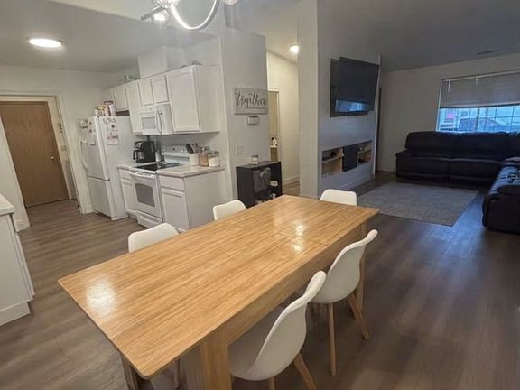 2nd image of 4810 Kalahari Dr