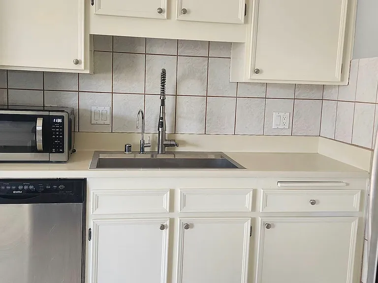 Carroll Canyon Rd — Photo 15