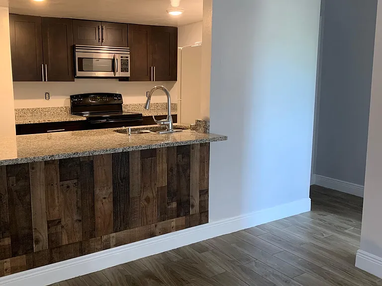 3704 Broadway #320 — Photo 9