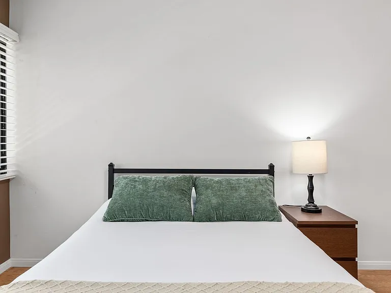 1823 Pelham Ave #3 — Photo 6