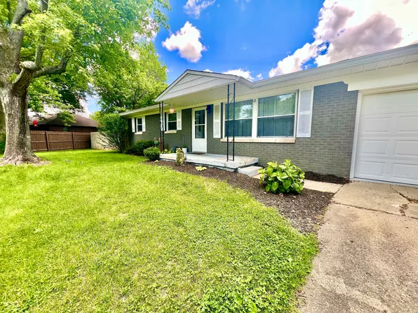 2808 S Oakland Dr, Shelbyville, IN 46176