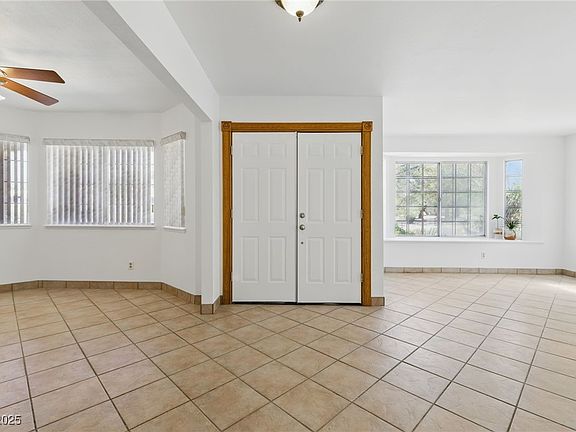 5th image of 4409 W Red Coach Ave