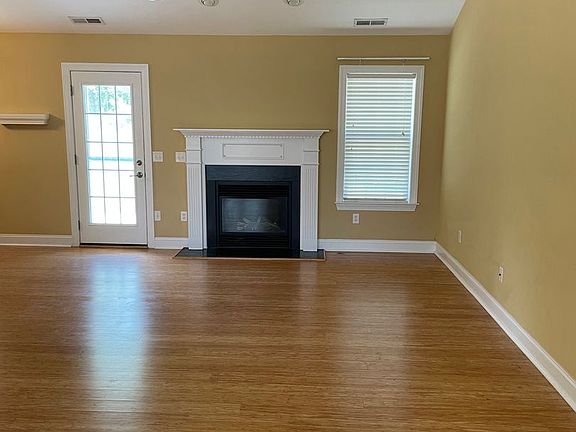 5th image of 4941 Alamance Dr SE