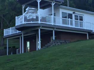 46 4th St, Kuttawa, KY 42055
