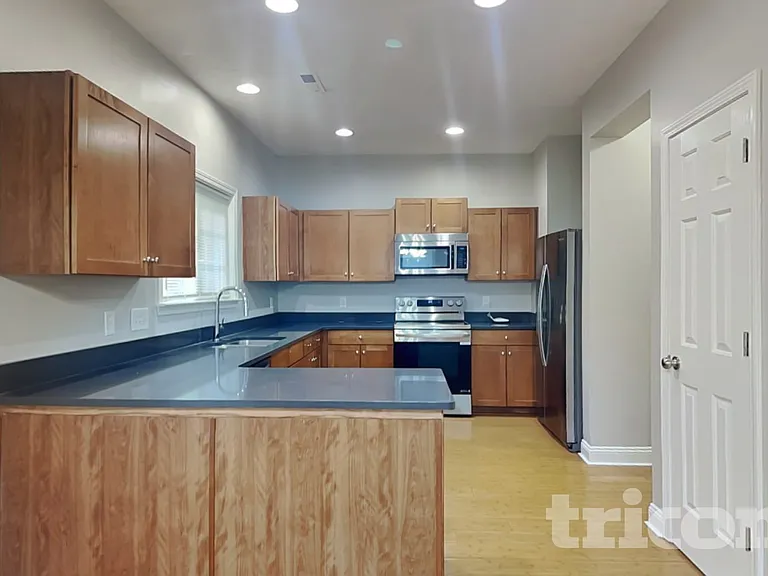 13706 Traherne Ct — Photo 5