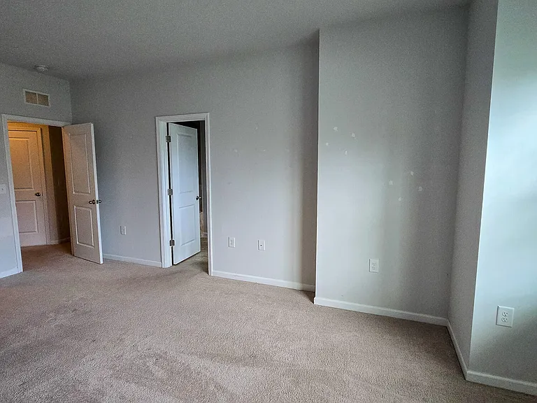 6137 Beale Loop — Photo 20