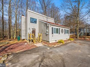 4528 Briarcliff Ter, Tobyhanna, PA