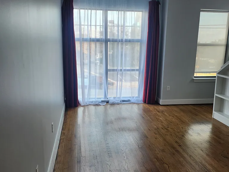310 N Broad St — Photo 6