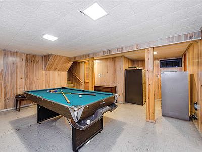 2nd image of 2548 Iris Ln