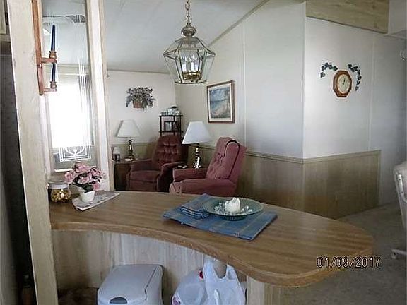 3rd image of 10 Hilly Way
