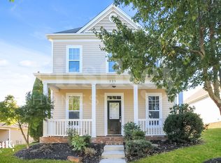 221 Bridgewater Dr, Advance, NC 27006