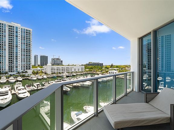 2nd image of 17301 Biscayne Blvd APT 603